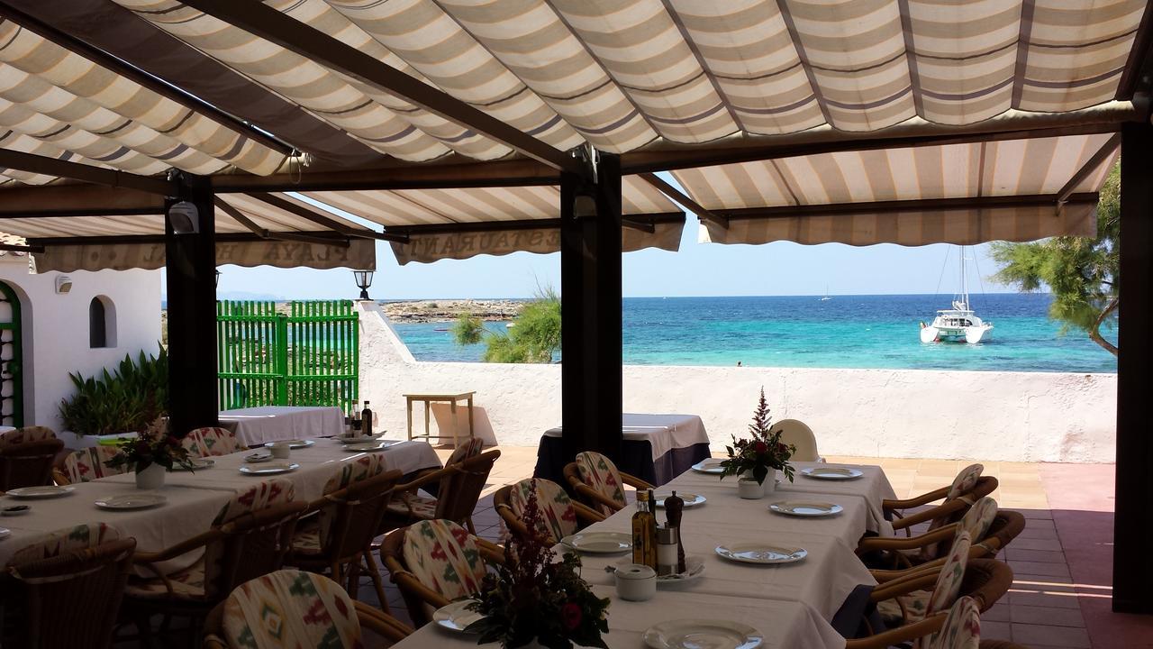 Hostal Restaurante Playa Colonia de Sant Jordi Ngoại thất bức ảnh